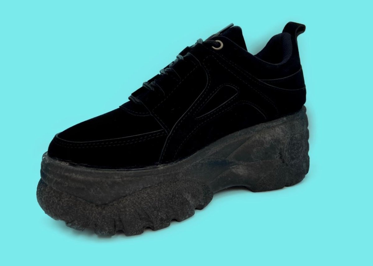 Zapatilla chunky Negro Gamuza