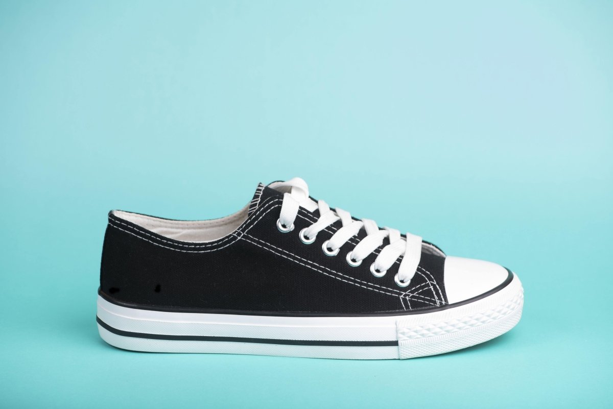 Zapatilla lona clasica 101 negro - Pastik.cl