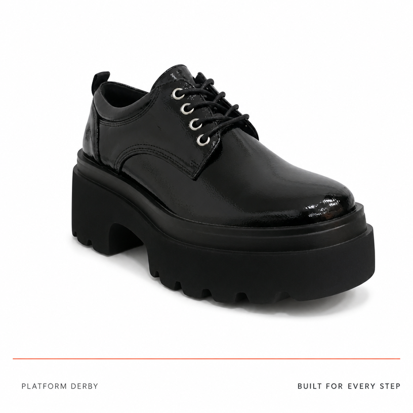 Zapatón de charol negro de pastikcl con plataforma brillante y estilo elegante, ideal para ocasiones formales y looks modernos.