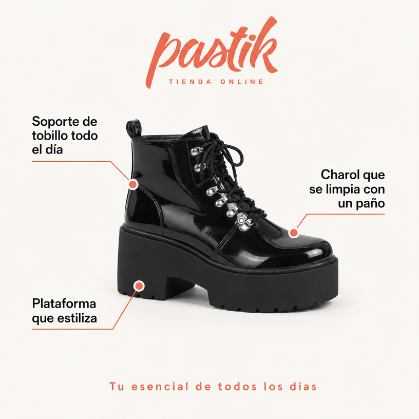 Botines de charol negro con plataforma y cordones de la marca pastikcl, visible en la imagen.