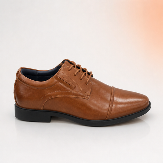 Zapato de vestir para hombre marrón con cordones, estilo elegante de la marca Pastik Chile.
