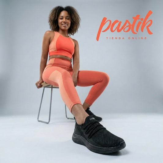 Zapatilla deportiva para mujer en color negro de la marca Pastikcl, modelo 8410, con diseño cómodo y moderno para actividad física