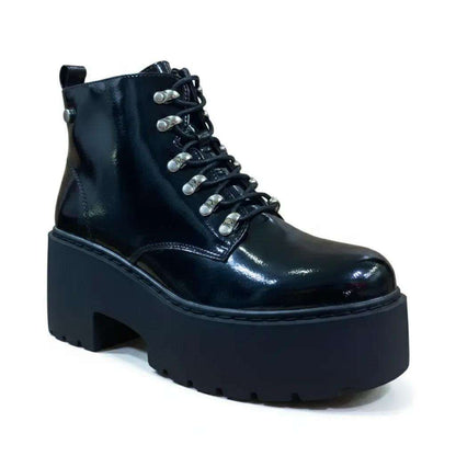 Botín Charol Negro con Plataforma y Cordones - Pastik.cl