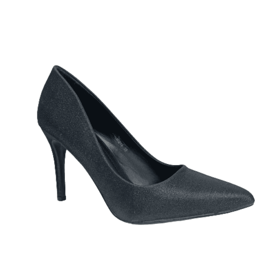 Zapato de tacón alto para mujer en negro brillante, diseño elegante y moderno, de la marca Pastik.cl
