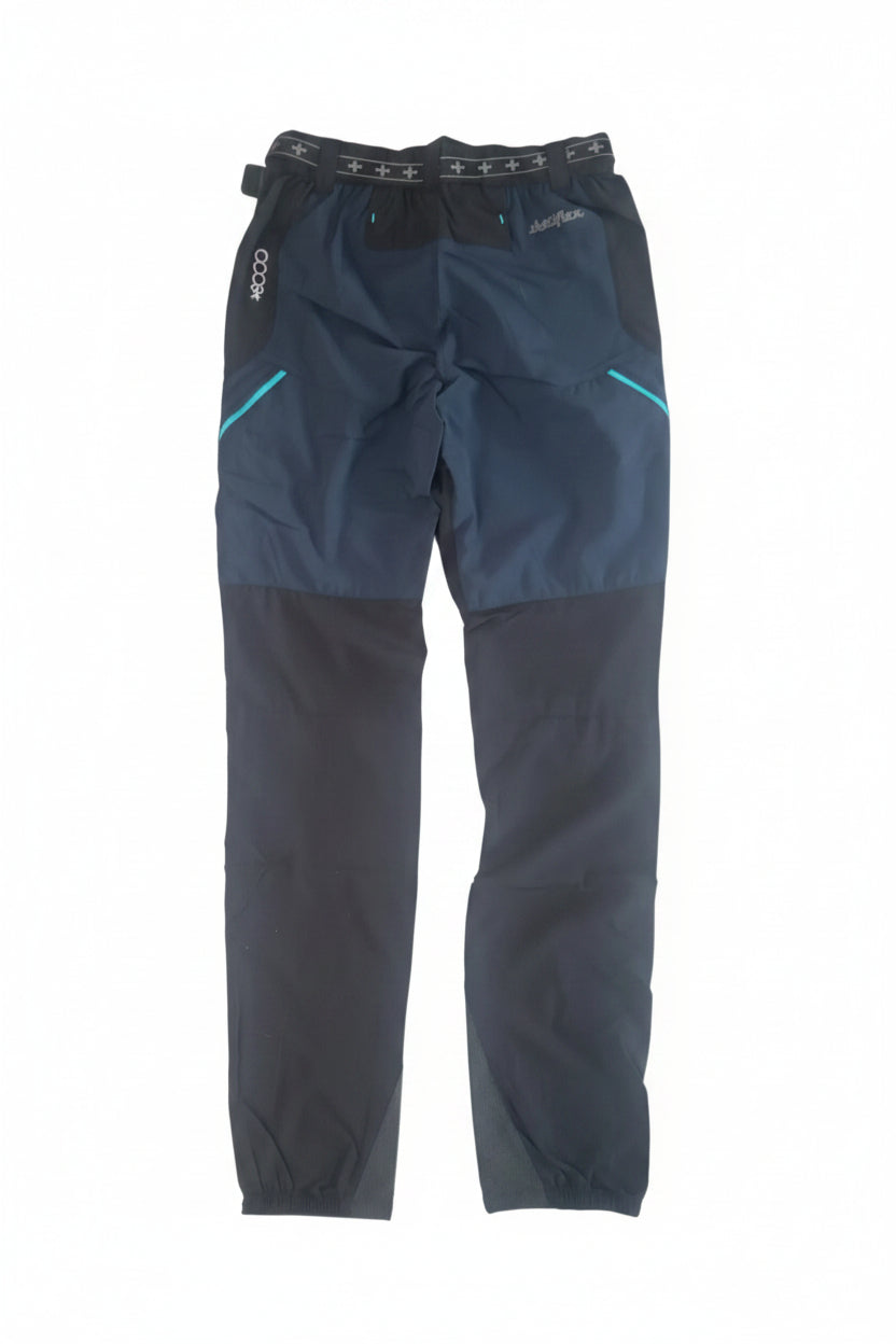 Pantalón Outdoor Mujer Negro Tejerizas +8000 | Resistencia y Comodidad