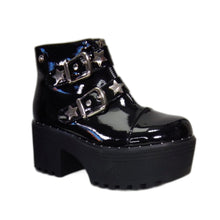 Cargar imagen en el visor de la galería, Botin Plataforma Charol Negro Estrellas - Pastik.cl
