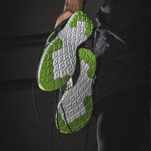 Cargar imagen en el visor de la galería, ZAPATILLA HOMBRE NEGRO VERDE 7812 - Pastik.cl
