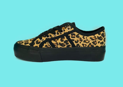 Zapatilla mujer lona animal print plataforma 070 - Pastik.cl