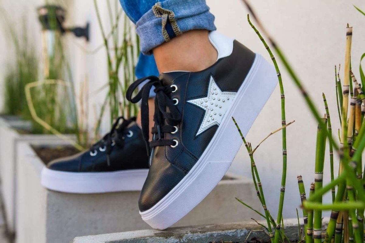 zapatilla Negra estrella 413 - Pastik.cl