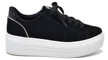 Cargar imagen en el visor de la galería, ZAPATILLA NEGRA GAMUZA SUELA BLANCA - Pastik.cl
