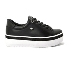 Cargar imagen en el visor de la galería, ZAPATILLA NEGRA PU SHINE 001 - Pastik.cl
