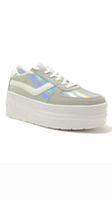 Cargar imagen en el visor de la galería, Zapatilla Pitu Silver - MININAS-CAJA 12 PARES (36 AL 41) - Pastik.cl
