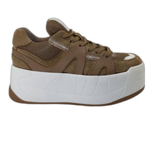 Cargar imagen en el visor de la galería, Zapatilla Plataforma Beige - Pastik.cl
