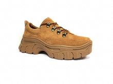 Cargar imagen en el visor de la galería, Zapatilla Plataforma Gamuza Camel - Pastik.cl
