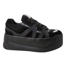 Cargar imagen en el visor de la galería, Zapatilla Plataforma Negro - Pastik.cl
