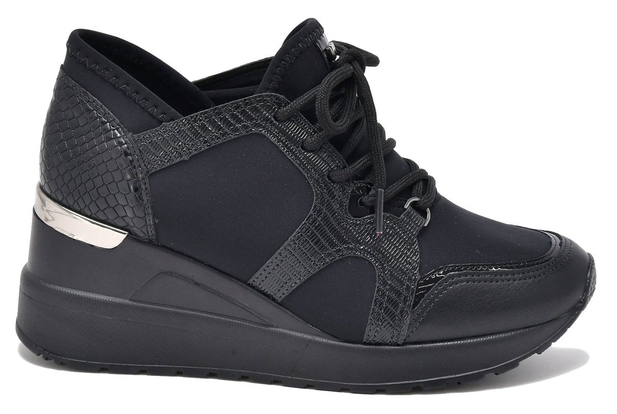 ZAPATILLA PLATAFORMA NEGRO STRETCH - Pastik.cl