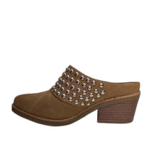 Cargar imagen en el visor de la galería, Zapato puntilla Vestir Country Camel tachas - Pastik.cl
